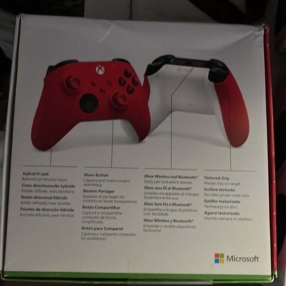 Selling new pulse red Xbox one controller and next gen white xbox controller - Picture 2 of 3
